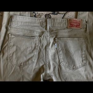 Levi’s 711 Skinny Jeans